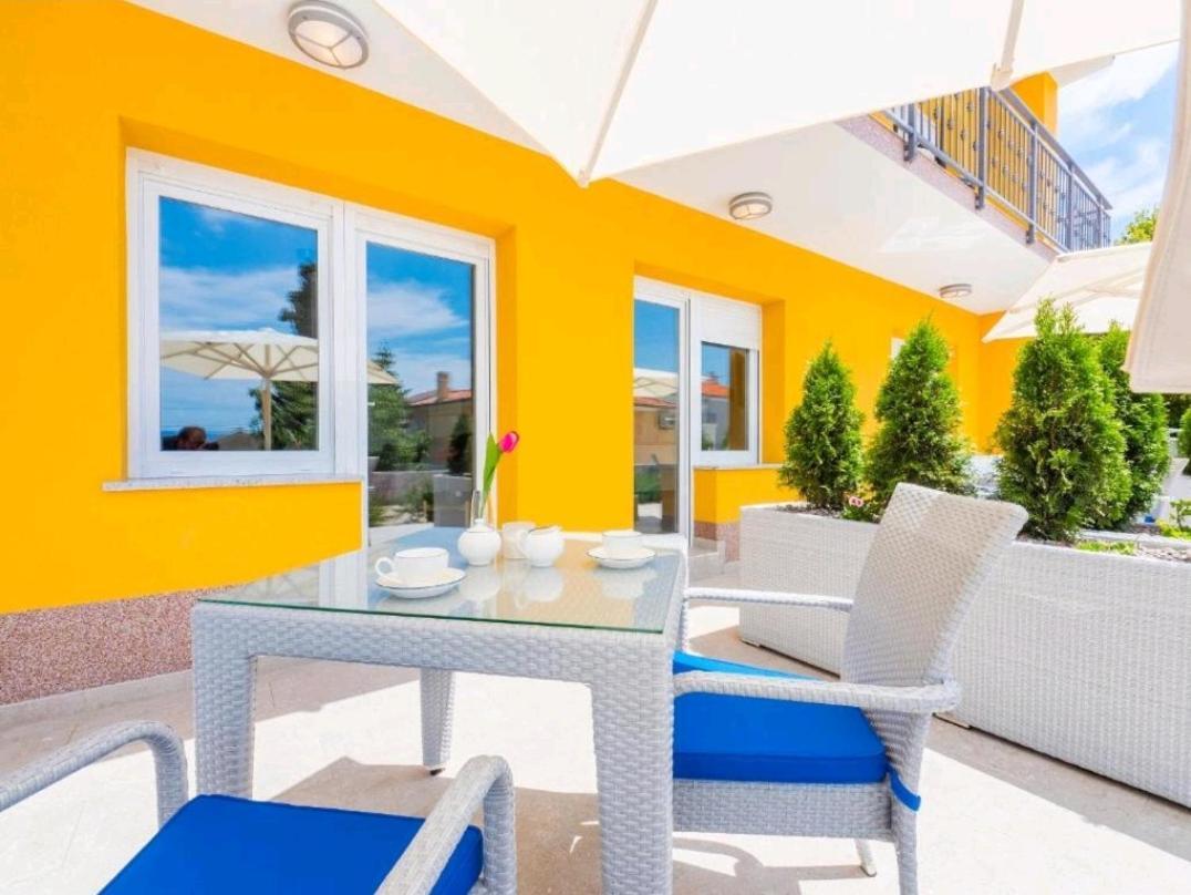 Adriatico Apartment Omišalj Екстериор снимка
